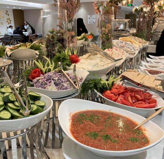 Midan Hotel & Suites Al Aziziya