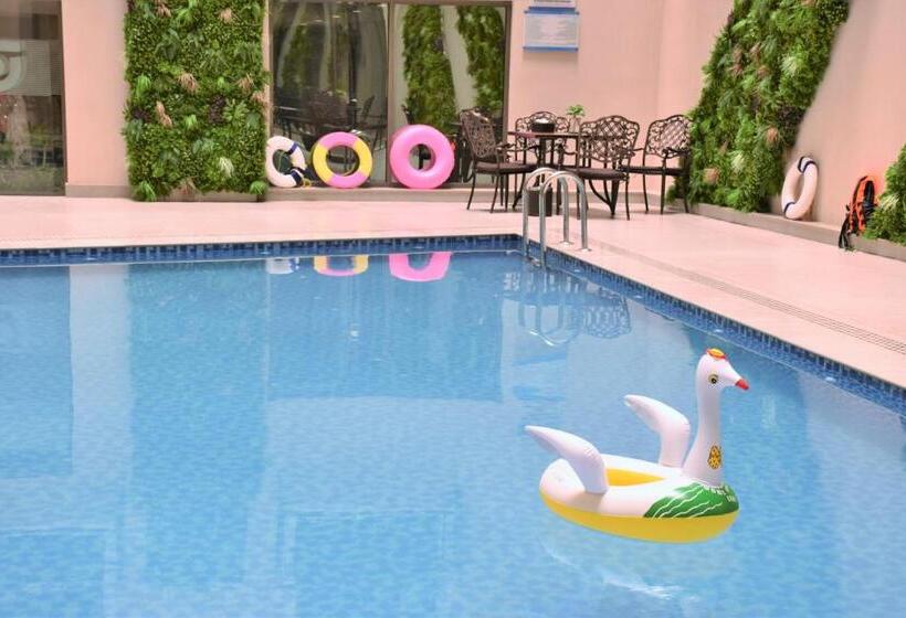 Midan Hotel & Suites Al Aziziya