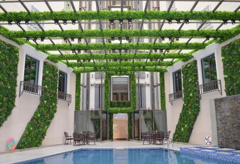 Midan Hotel & Suites Al Aziziya