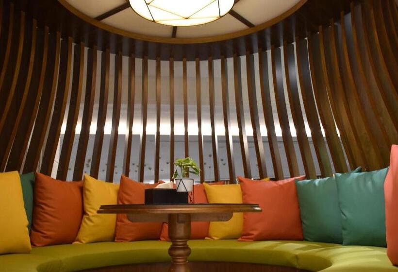 Midan Hotel & Suites Al Aziziya