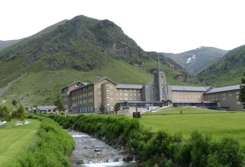 Hotelli Vall de Núria