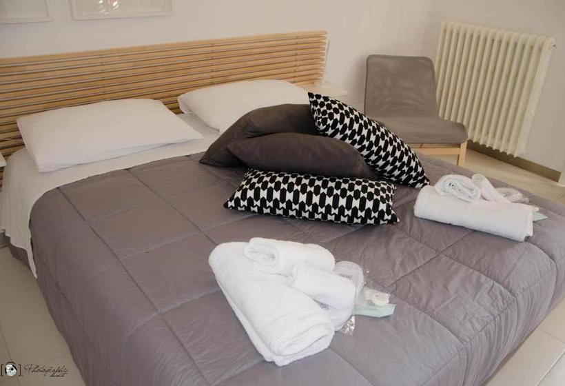 住宿加早餐  Rescio's Rooms