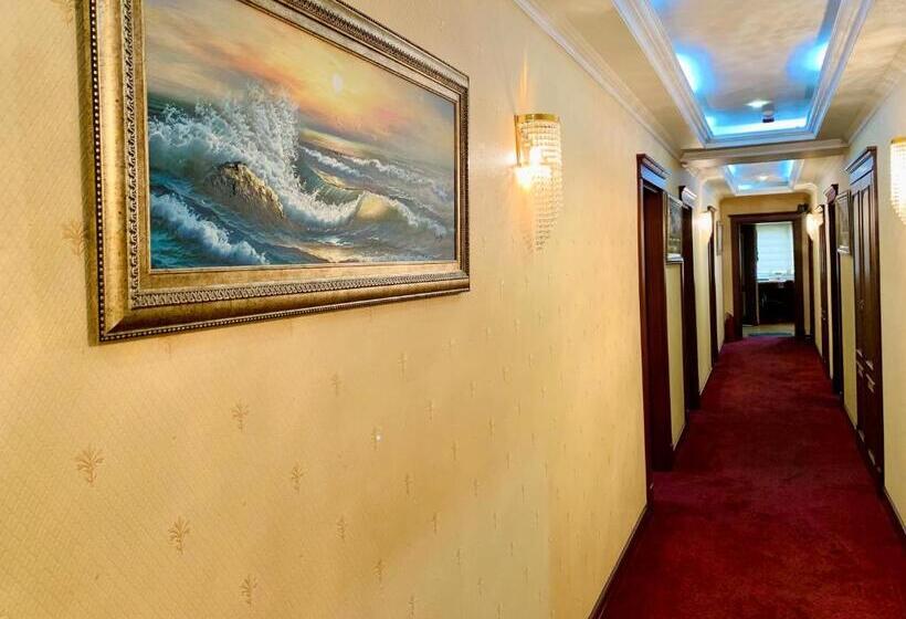 Clover Hotel Baku Formula 1 View