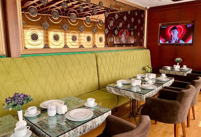 Clover Hotel Baku Formula 1 View