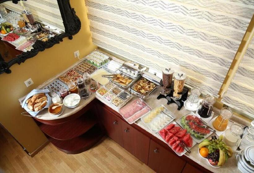 Clover Hotel Baku Formula 1 View