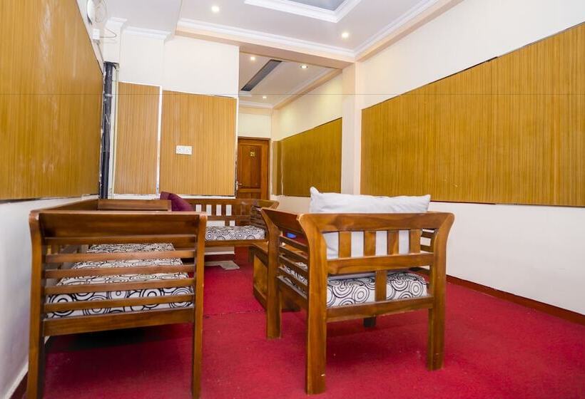 בית מלון כפרי Al Manaal Residency