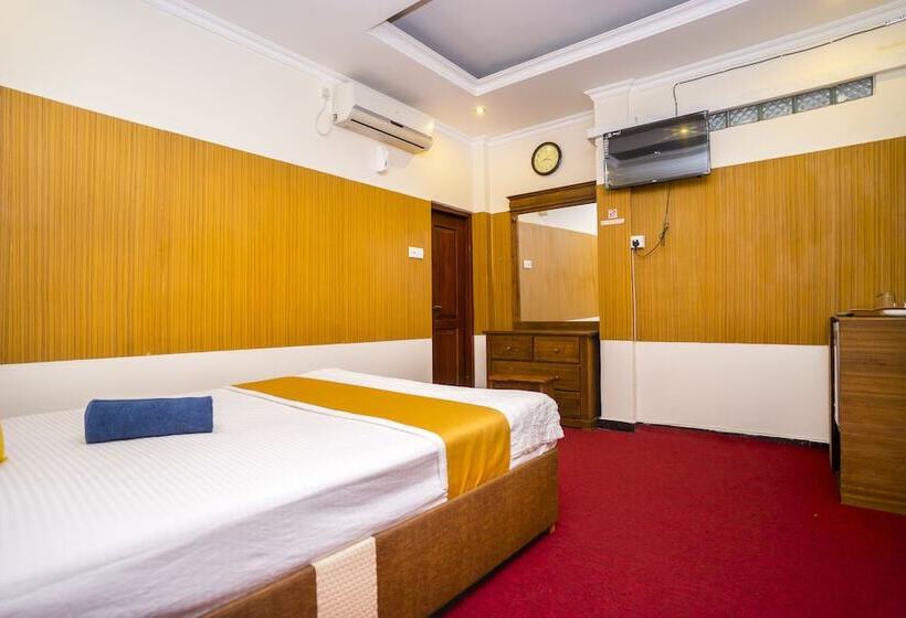 בית מלון כפרי Al Manaal Residency