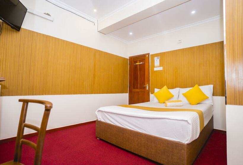 בית מלון כפרי Al Manaal Residency