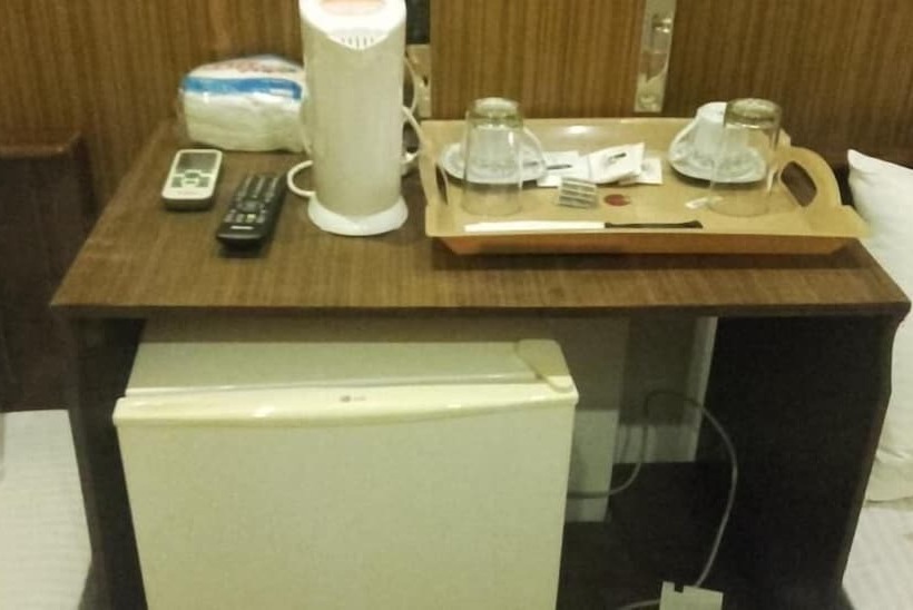 בית מלון כפרי Al Manaal Residency