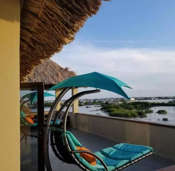 Hotelli Lina Point Belize Overwater Resort