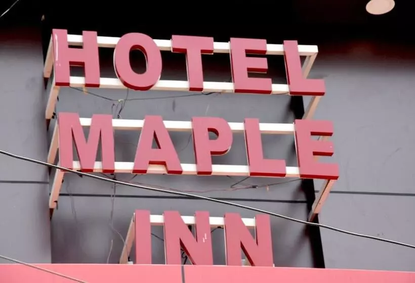 Hotel Maple Inn