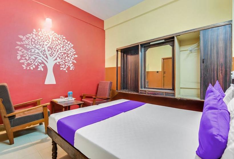 فندق Spot On 48699 Pawan Sree Deluxe Lodge