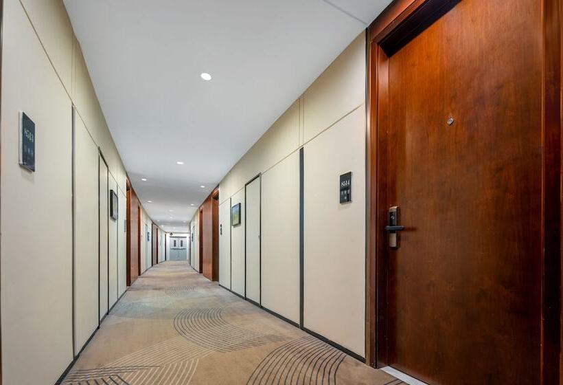 Ausotel Smart Baiyun International Airport T2