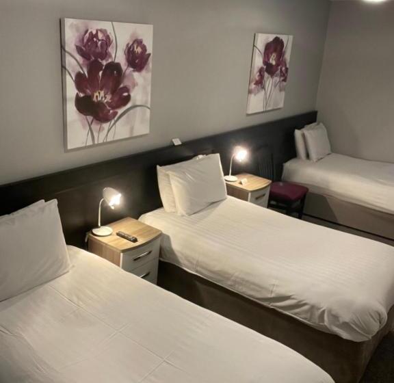 مبيت وإفطار Behan's Horseshoe Bar & Restaurant