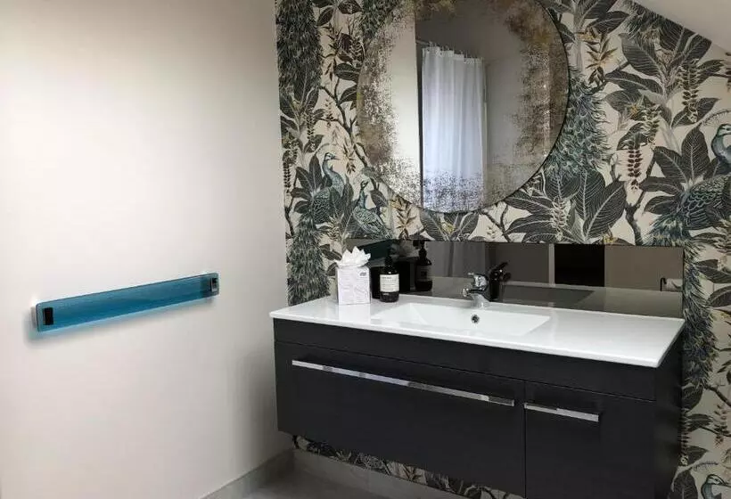 تختخواب و صبحانه Karanda Bnb