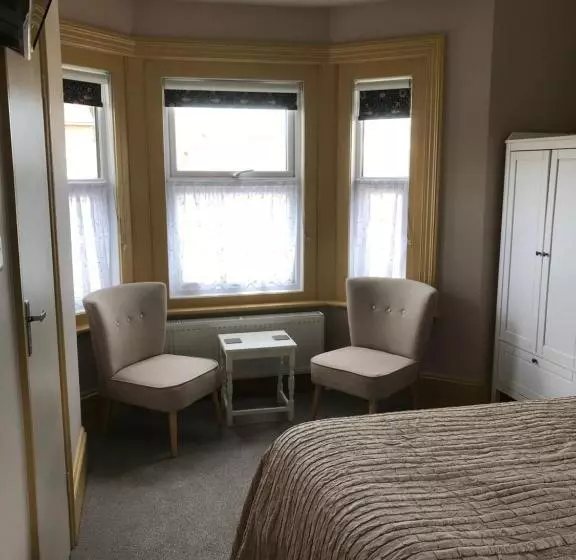 Aamiaismajoitus (B&B) Number 29  Only Adults