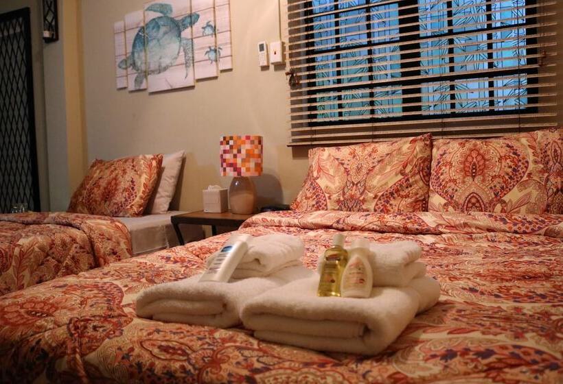 تختخواب و صبحانه The Illier S