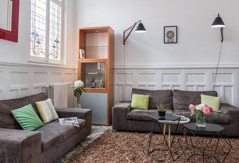 تختخواب و صبحانه Une Maison En Ville, Hyper Centre Ville, Spa