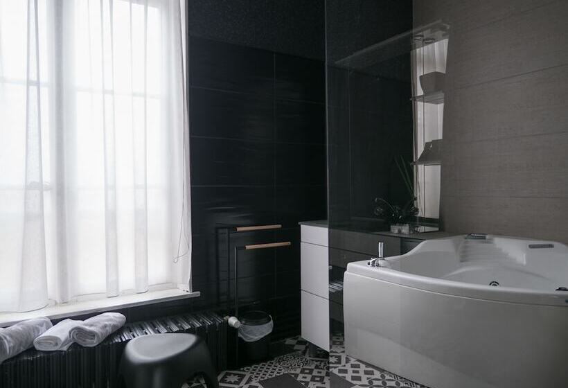 تختخواب و صبحانه Une Maison En Ville, Hyper Centre Ville, Spa