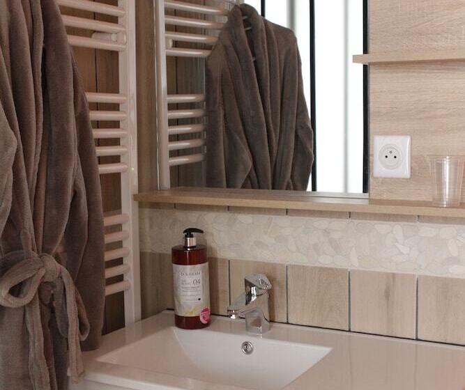 تختخواب و صبحانه Une Maison En Ville, Hyper Centre Ville, Spa