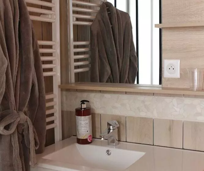 ベッドアンドブレックファースト Une Maison En Ville, Hyper Centre Ville, Spa