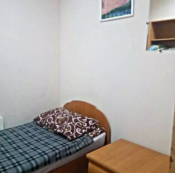 Hop Home Hostel