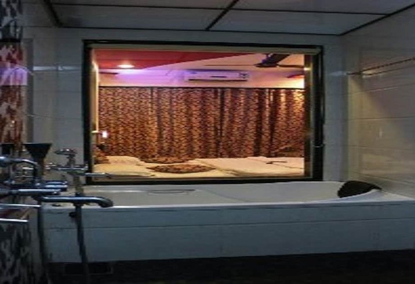 هتل Js Excellency