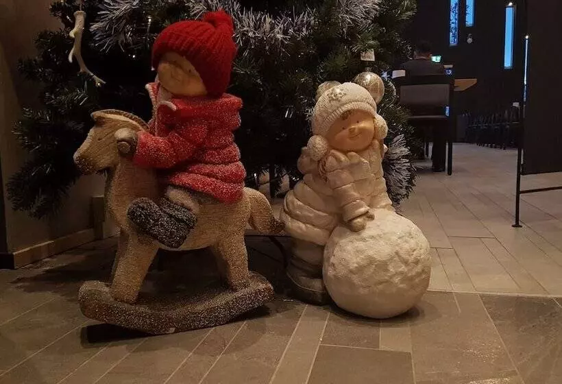 ホテル Santa S Igloos Arctic Circle