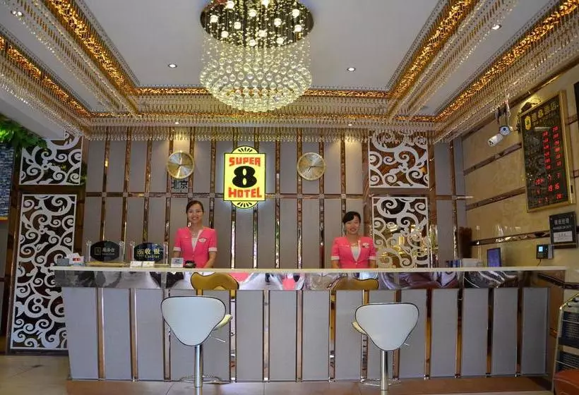 Hotelli Super 8 Langzhong Passenger Transportation Center