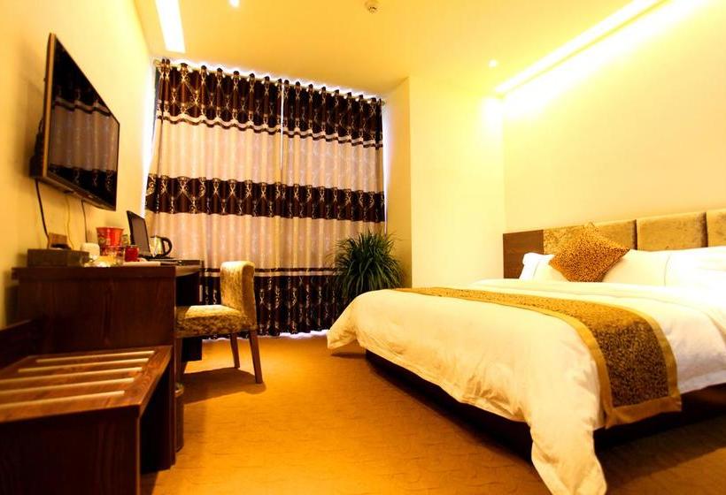 酒店 Super 8 Langzhong Passenger Transportation Center