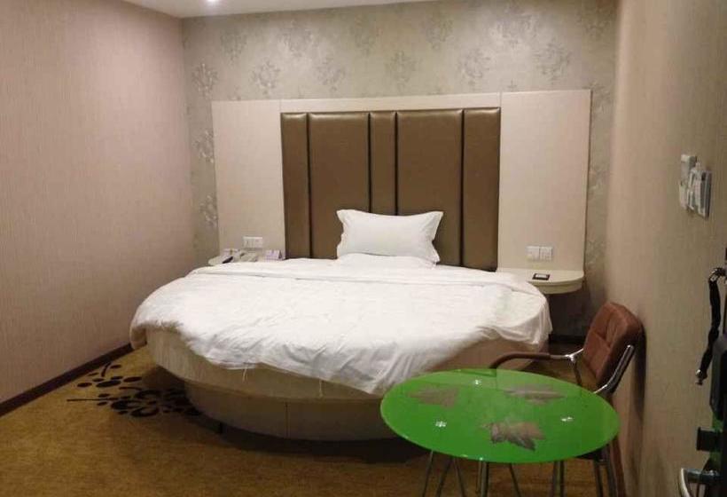 Hotel Super 8  Zhangzhou Tengfei Road