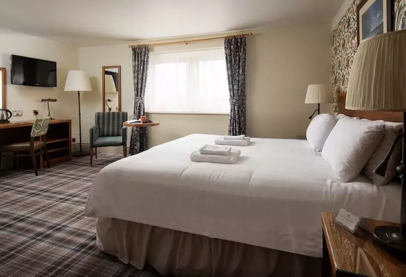 هتل The Hog S Head Inn   The Inn Collection Group