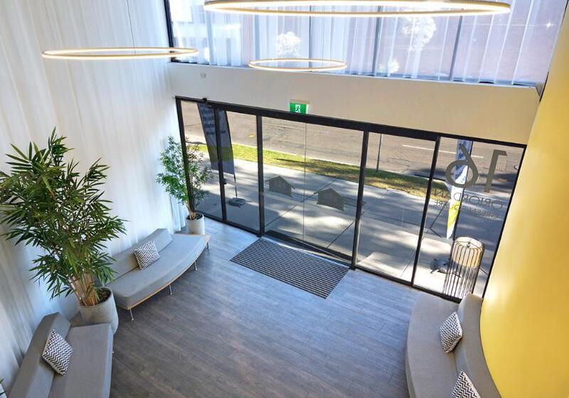 בית מלון כפרי Valuesuites Green Square