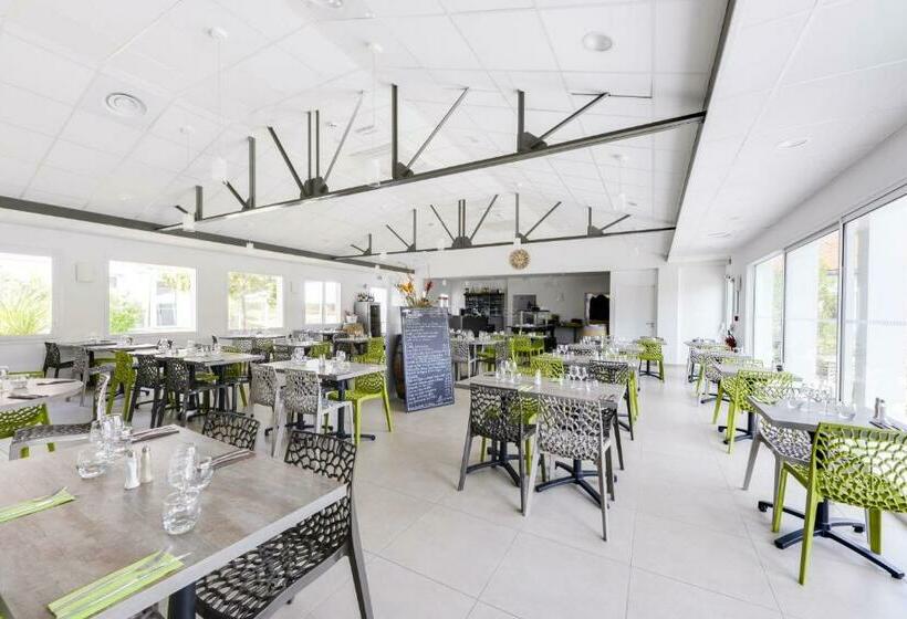 Отель Vent D Eden Park