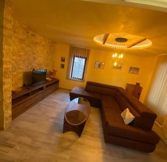 Motel Pizzeria Antic's