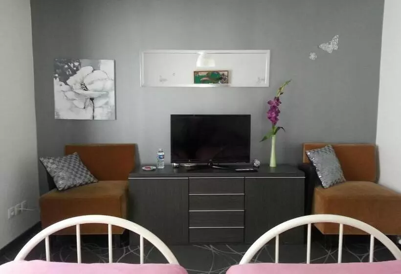 Aamiaismajoitus (B&B) Chambres D'hôtes Le Domaine De La Marnière