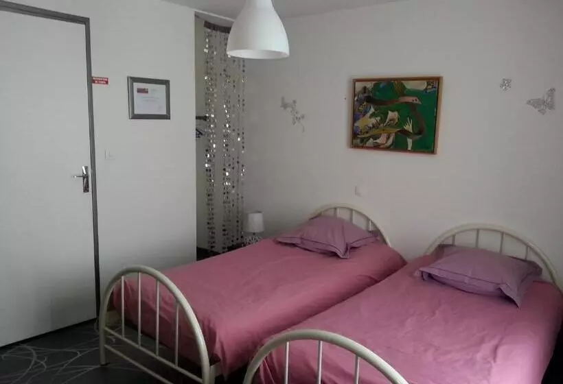 Aamiaismajoitus (B&B) Chambres D'hôtes Le Domaine De La Marnière