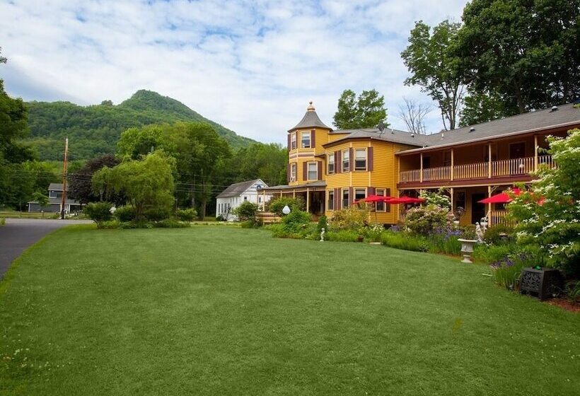 צימר Fairlawn Inn