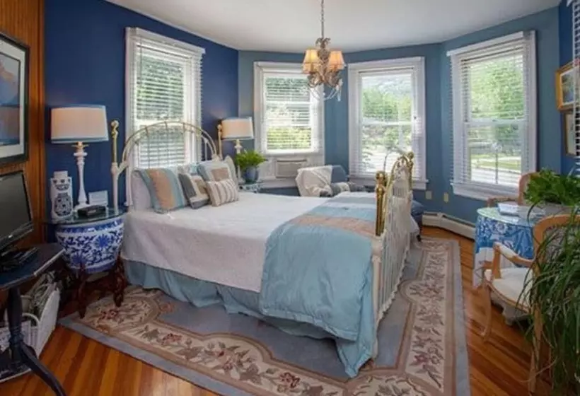 ベッドアンドブレックファースト Fairlawn Inn