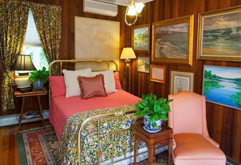 צימר Fairlawn Inn