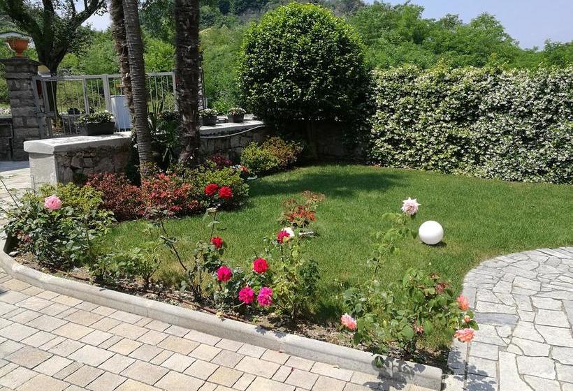 تختخواب و صبحانه L Acero