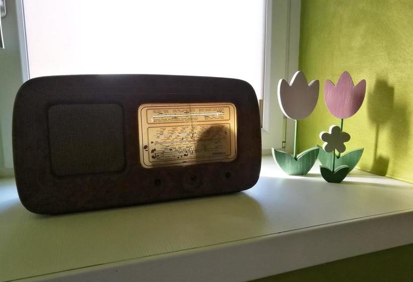 تختخواب و صبحانه L Acero