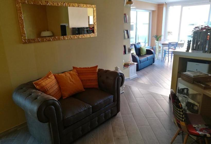 تختخواب و صبحانه L Acero