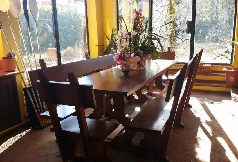 Aamiaismajoitus (B&B) Peropero