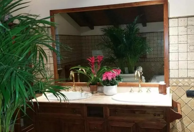 Aamiaismajoitus (B&B) Peropero