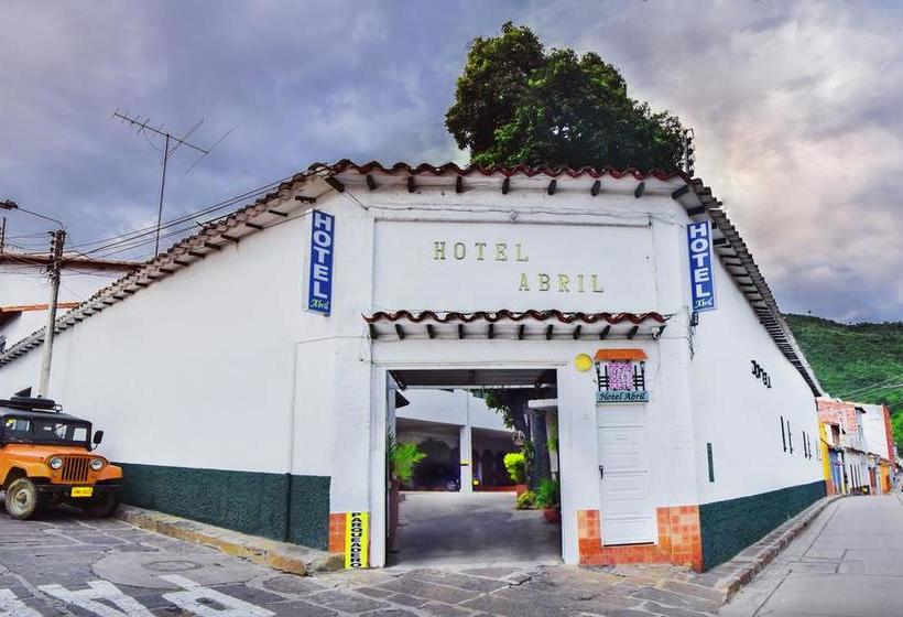 호텔 Abril