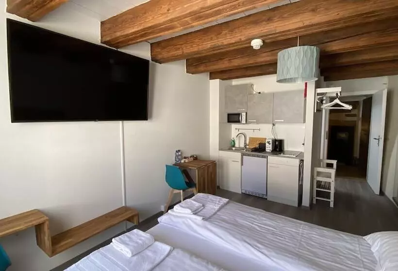 ホテル Aux Chambres Du Banneret