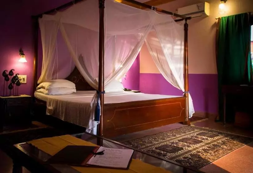 ホテル Papa Jolly Eco Resort Near Morjim Beach