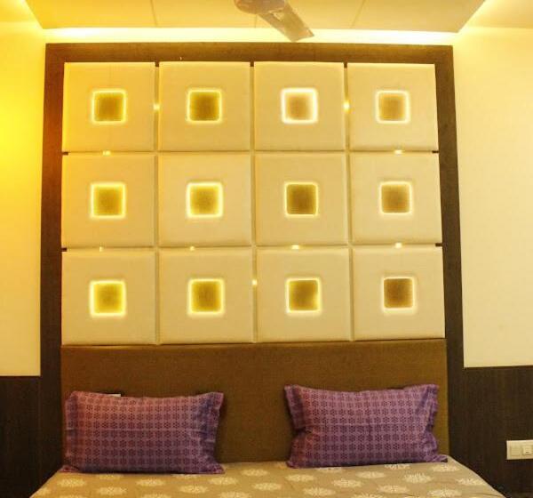 בית מלון כפרי Shiv Lake Bhuj