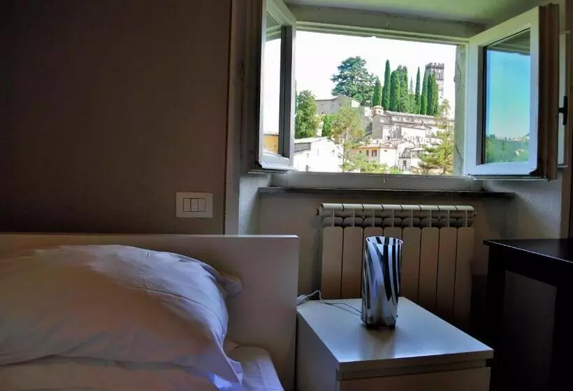 Villa Gherardi   B&b E Hostel